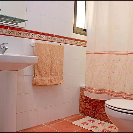 Acogedor Con Piscina Кониль-де-ла-Фронтера