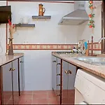 Acogedor Con Piscina Domek alpejski *